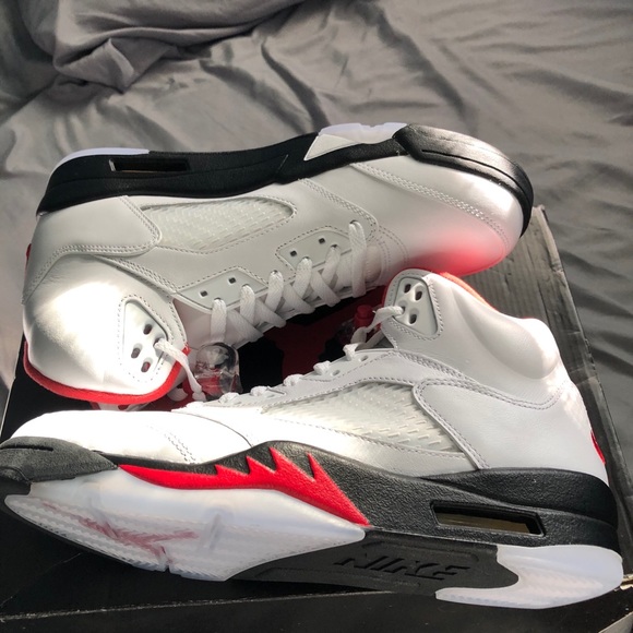 Air Jordan Fire red 5s